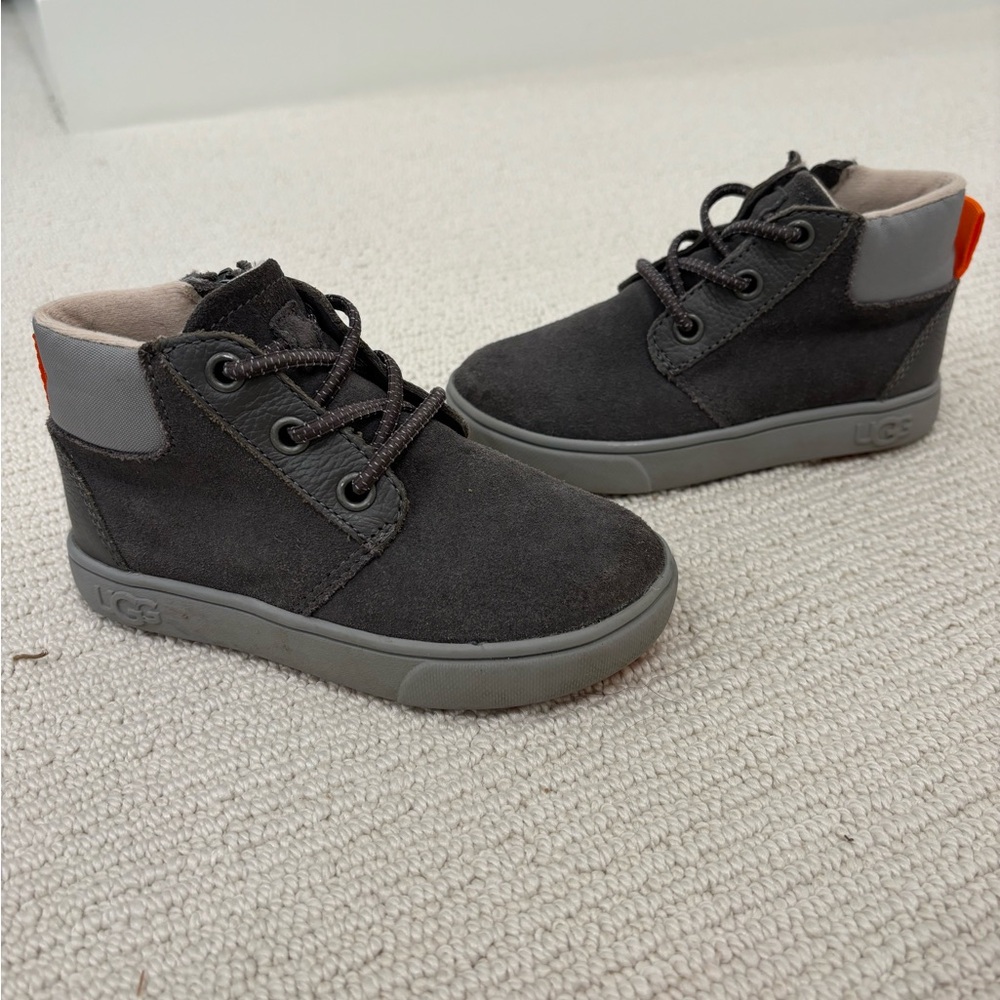 UGG suede boots mint condition